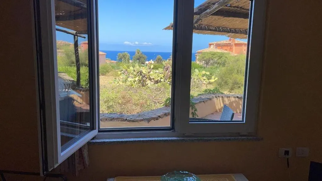 Casa Vacanze Calarossa ايزولا روسا بيت للعطل
