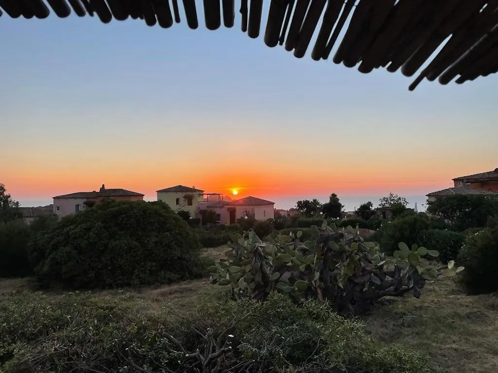 بيت للعطل Casa Vacanze Calarossa ايزولا روسا
